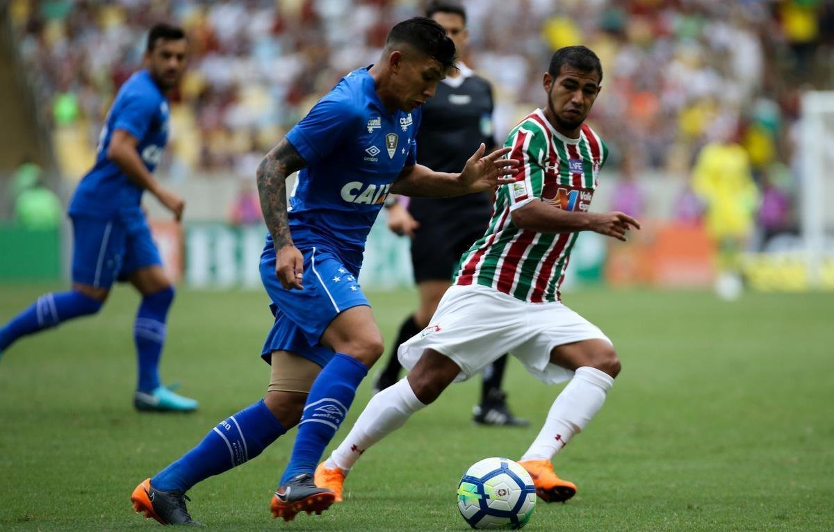 Fluminense e Cruzeiro em partida vlida pela segunda rodada do Brasileiro