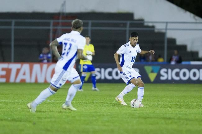 Cruzeiro 🦊 on X: 🕑 50', 2T - FIM DE JOGO!!!!!!!! Mais uma vitória, mais  três pontos! 🦊💙 #ATHxCRU