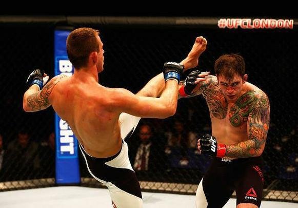 Krzysztof Jotko venceu Brad Scott por decisão unânime