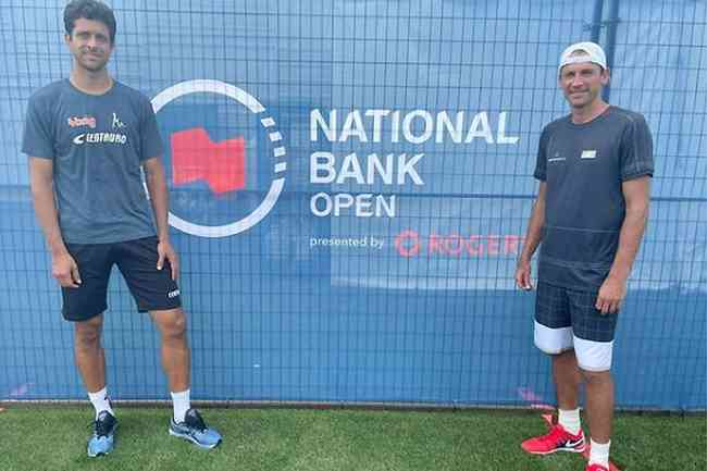 Na retomada da parceria, Marcelo Melo e Lukasz Kubot caram nas oitavas em Toronto