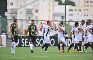 Na primeira partida da semifinal do Campeonato Mineiro de 2014, o Amrica foi superado pelo Atltico por 4 a 1, no Independncia, em Belo Horizonte. O gol de honra do Coelho foi marcado por Tch.