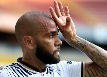 Jogador brasileiro está preso preventivamente desde o dia 20 de janeiro; Dani Alves é acusado de agressão sexual por uma jovem espanhola de 23 anos