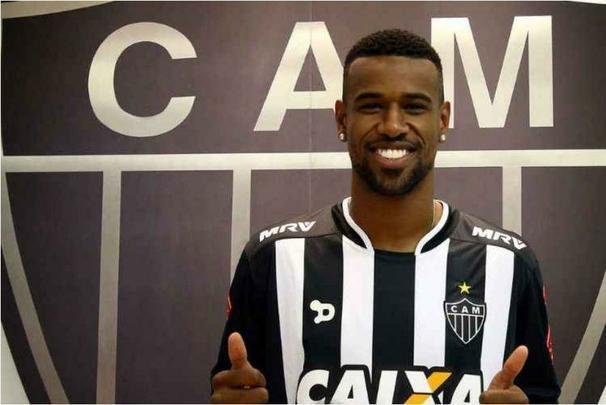 Felipe Santana foi anunciado como reforço do Atlético no dia 21 de dezembro de 2016. Disputou 29 jogos com a camisa alvinegra. O único gol marcado pelo zagueiro foi no empate por 2 a 2 contra o Sport, pelo Campeonato Brasileiro de 2017. Ele rescindiu com o Galo em abril deste ano. Está sem clube.