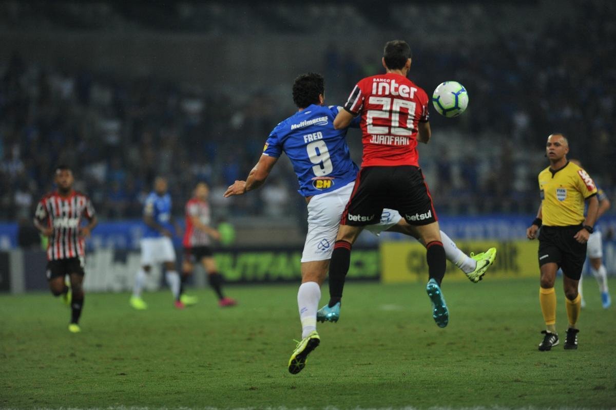 Fotos de Cruzeiro x So Paulo, no Mineiro, pela 26 rodada do Campeonato Brasileiro