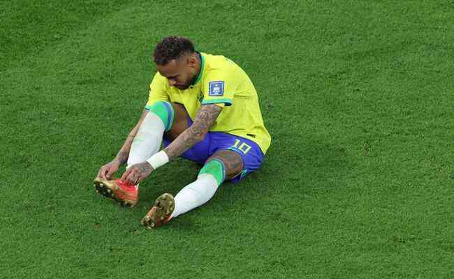 Neymar se machucou aos 22 minutos do segundo tempo na partida contra a Srvia, na estreia do Brasil na Copa do Mundo do Catar