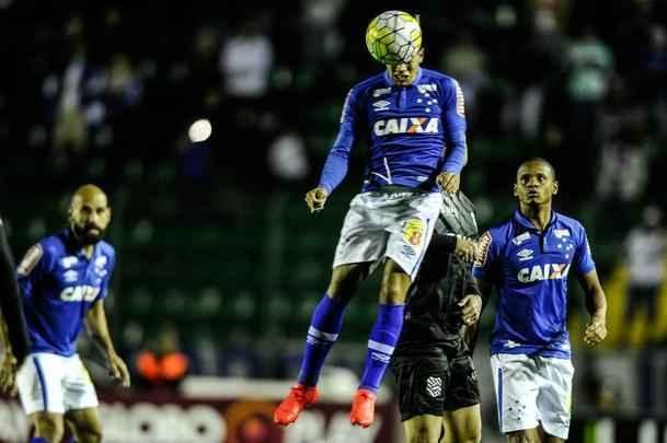 Fotos de Figueirense x Cruzeiro, no Orlando Scarpelli, pela 21ª rodada do Campeonato Brasileiro