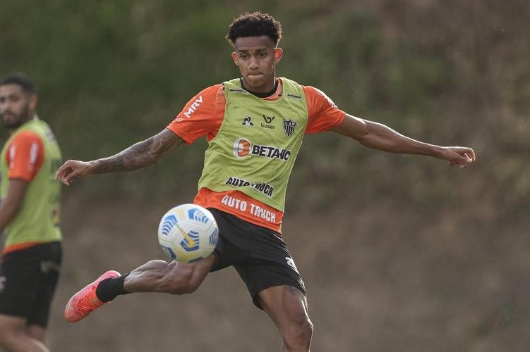 Após a eliminação na Libertadores diante do Palmeiras, jogadores do Atlético se reapresentaram na Cidade do Galo e realizaram treinamento visando o duelo contra o Internacional, pelo Campeonato Brasileiro