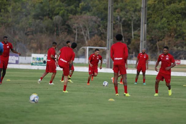Elenco alvirrubro se reapresentou nesta terça-feira para iniciar os trabalhos visando a temporada 2020, na qual o clube participará do Pernambucano, do Nordestão, da Copa do Brasil e da Série B.