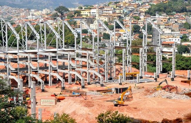 Arena MRV completa um ano de obras neste 20 de abril de 2021. Veja como est� o andamento da constru��o do est�dio do Atl�tico, que tem previs�o de ficar pronto em outubro de 2022. Ser�o 46 mil lugares, 2.333 vagas de estacionamento, 40 bares e 80 camarotes. O empreendimento fica no bairro Calif�rnia, em Belo Horizonte. (Fotos de Gladyston Rodrigues/EM/D. A Press)