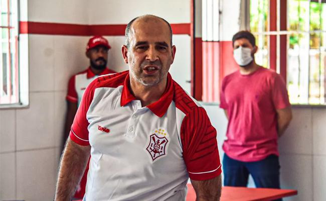 Daniel Neri, tcnico do Sergipe, tentar surpreender Cruzeiro
