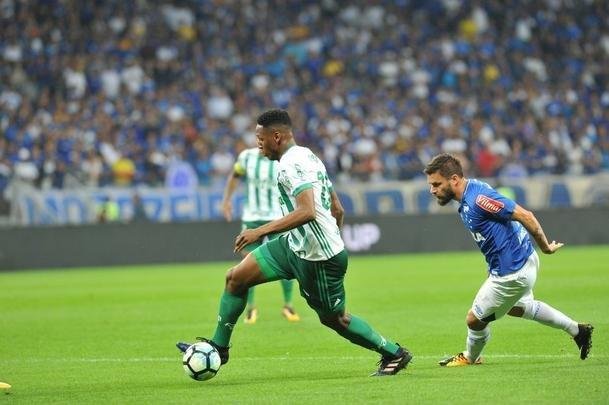 Imagens do jogo entre Cruzeiro e Palmeiras, pelas quartas de final da Copa do Brasil, no Mineiro