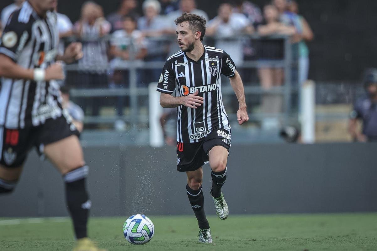 Santos e Atltico se enfrentaram na tarde deste domingo (23/4), na Vila Belmiro, pela segunda rodada da Srie A do Campeonato Brasileiro.