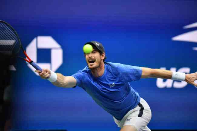 Stefanos Tsitsipas ganha de Andy Murray na primeira rodada do US Open  
