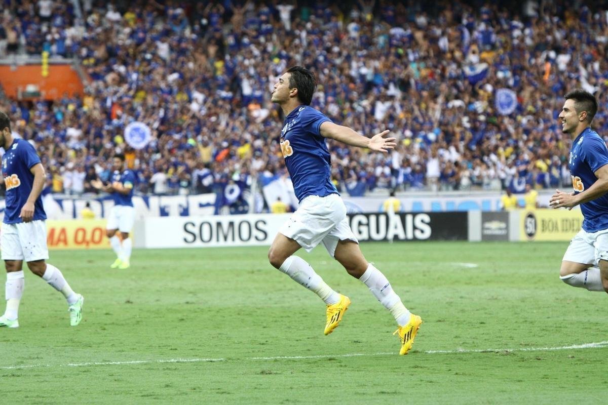 Marcelo Moreno (2008; 2014): 45 gols em 93 jogos