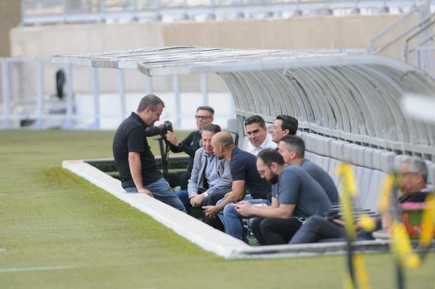 Brasileiros e argentinos se enfrentam nesta quinta-feira, s 21h30, no Mineiro
