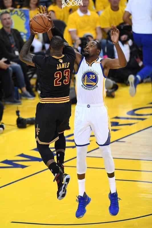 Golden State Warriors e Cleveland Cavaliers disputaram as finais desta temporada na NBA