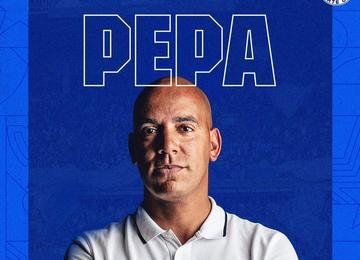 Treinador chegará acompanhado de quatro profissionais: os auxiliares Samuel Correia e Hugo Silva o preparador físico Pedro Oliveira e o analista Pedro Azevedo