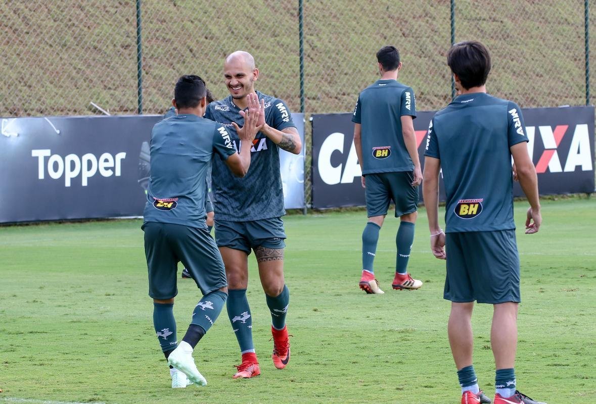 Jogadores e comisso tcnica do Atltico utilizaram novo uniforme pela primeira vez