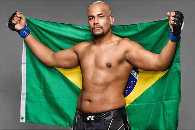Rodrigo Nascimento, o Z Colmeia, mineiro de BH, foi suspenso por doping aps vitria no UFC