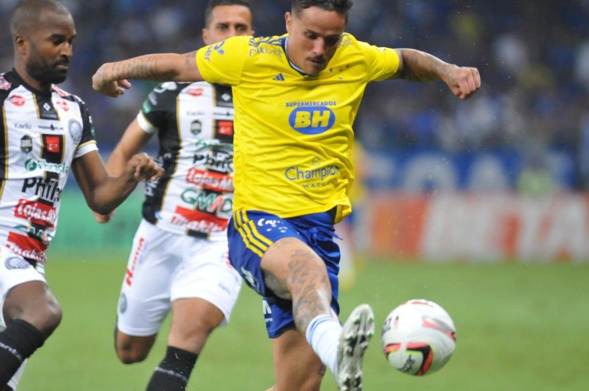 As melhores fotos do jogo entre Cruzeiro e Operrio-PR, no Mineiro, em Belo Horizonte, pela 29 rodada da Srie B do Brasileiro