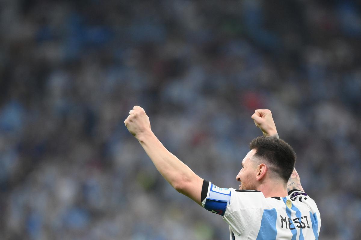 Messi abriu o placar para a Argentina sobre a Frana na final da Copa do Mundo. Veja o gol de pnalti por todos os ngulos