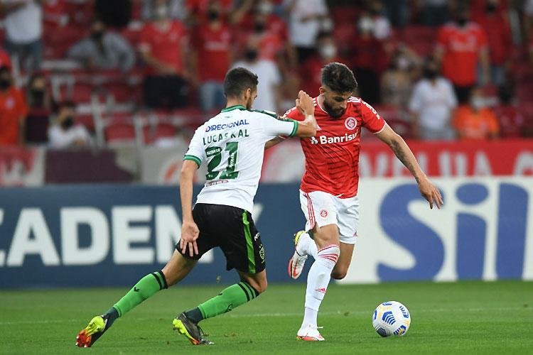 América foi batido pelo Internacional por 3 a 1, em Porto Alegre, pelo Brasileirão