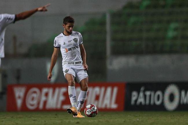 Gabriel - Um pouco abaixo do companheiro de zaga, demonstrou certa insegurana em alguns lances, mas no comprometeu e conseguiu ser superior aos adversrios.