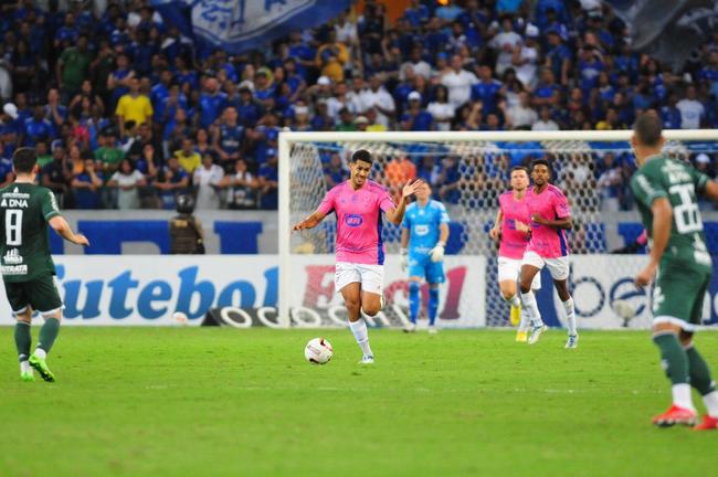 Fotos do jogo entre Cruzeiro e Guarani