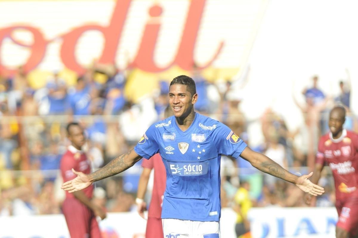 No segundo tempo, Raniel ampliou para o Cruzeiro: 3 a 1