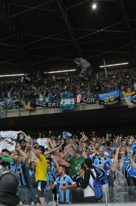 Pedro Rocha cala o Mineiro com primeiro gol do Grmio no jogo de ida da final da Copa do Brasil