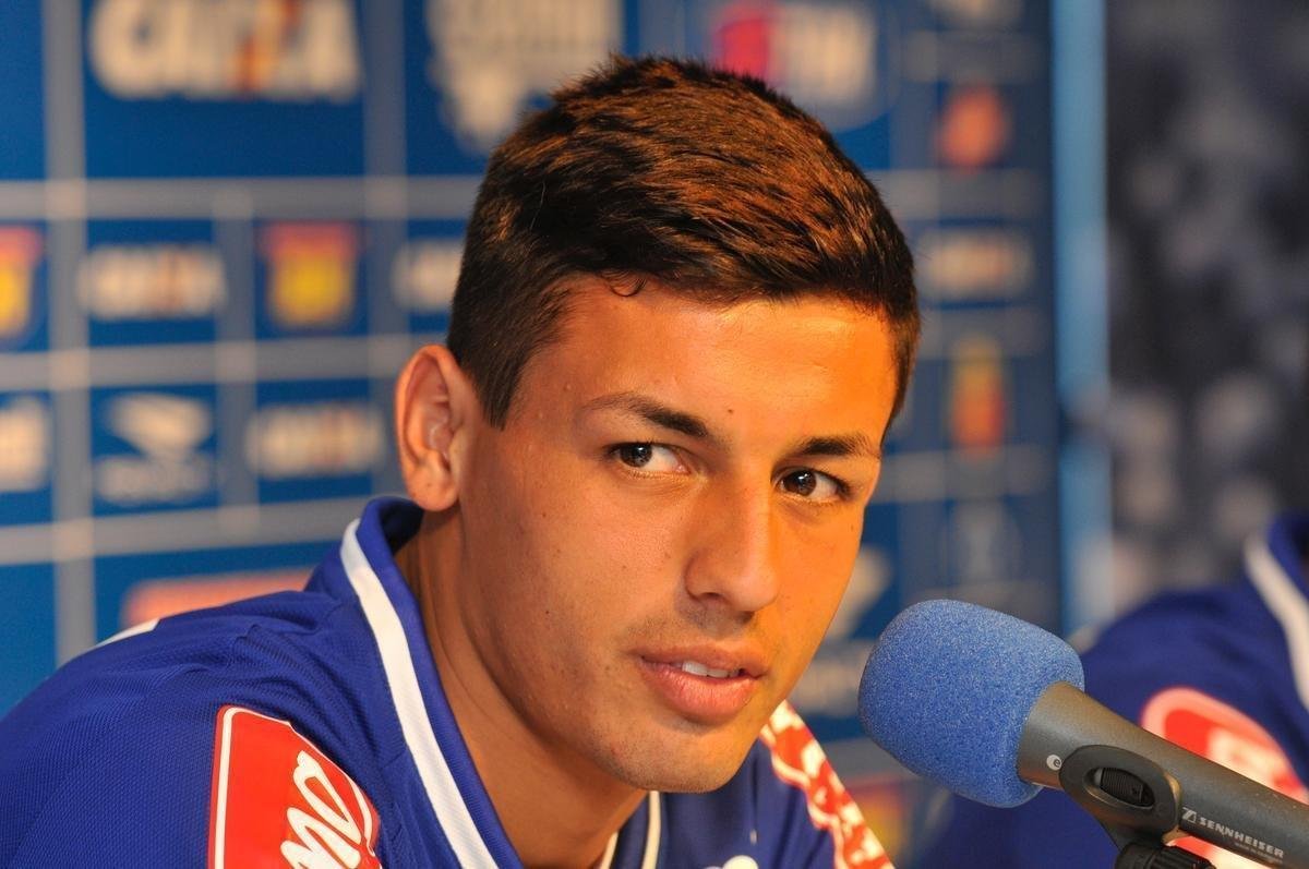 Marciel (volante) - Cedido pelo Corinthians em uma negociao que levou o tambm volante Willians para o Parque So Jorge, Marciel fez apenas cinco partidas pelo Cruzeiro em 2016. Pouco tempo depois, voltou para o clube paulista. Atualmente ele defende a Ponte Preta.