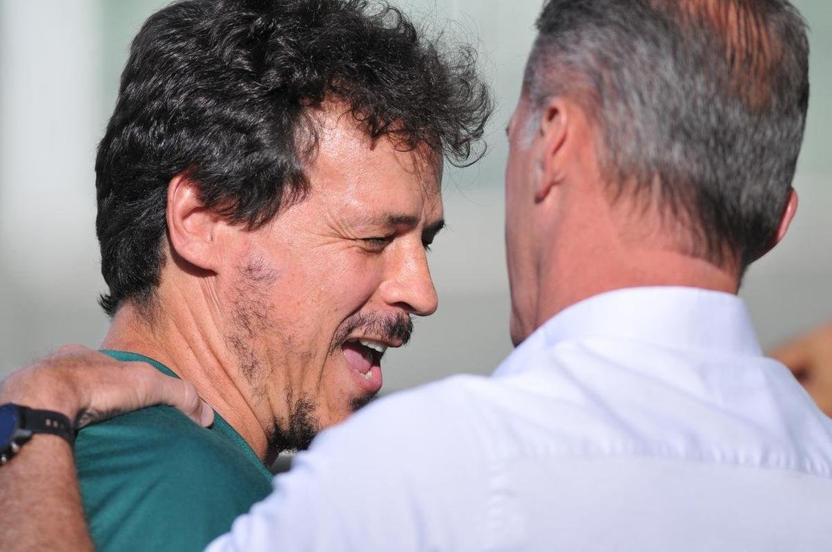 Amrica foi derrotado por 3 a 0 pelo Fluminense neste sbado (15/4), no Independncia, pela 1 rodada do Campeonato Brasileiro