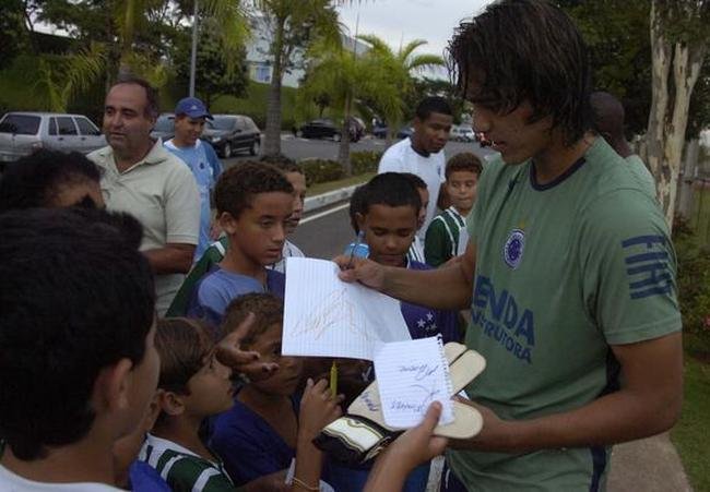Viveu sua grande fase na Toca em 2008, quando virou dolo da torcida
