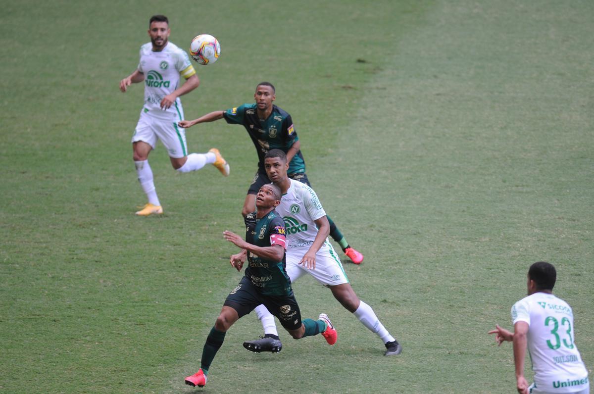Imagens do jogo entre Amrica e Chapecoense, no Independncia, pela Srie B