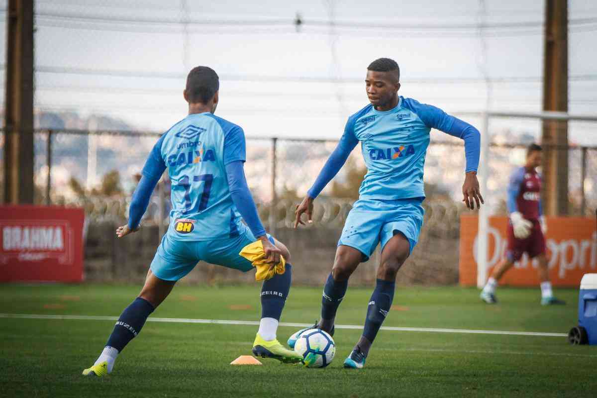 Fotos do treino do Cruzeiro desta sexta-feira, na Toca da Raposa II (Vinnicius Silva/Cruzeiro E.C)