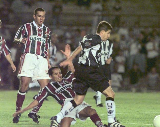 No jogo de volta, no Mineiro, Atltico e Fluminense empataram por 2 a 2. O Galo acabou classificado pelo gol qualificado fora de casa