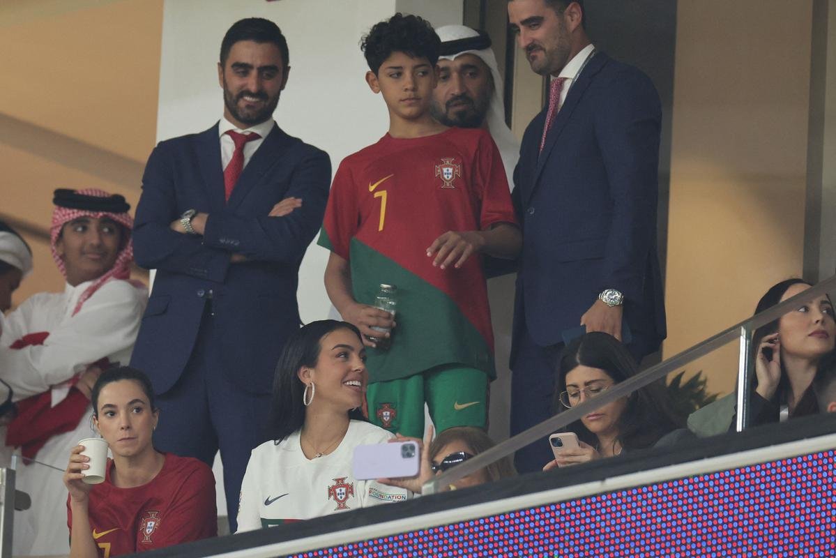 Esposa Georgina Rodriguez e demais familiares de Cristiano Ronaldo durante jogo entre Marrocos e Portugal pelas quartas de final da Copa do Mundo no Estdio Al Thumama