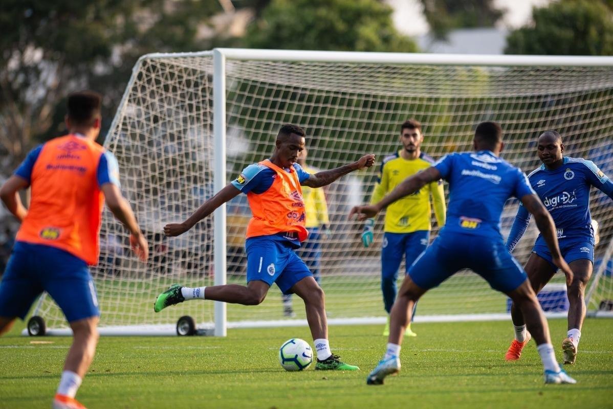 Fotos do treino do Cruzeiro desta quarta-feira, 21 de agosto, na Toca da Raposa II