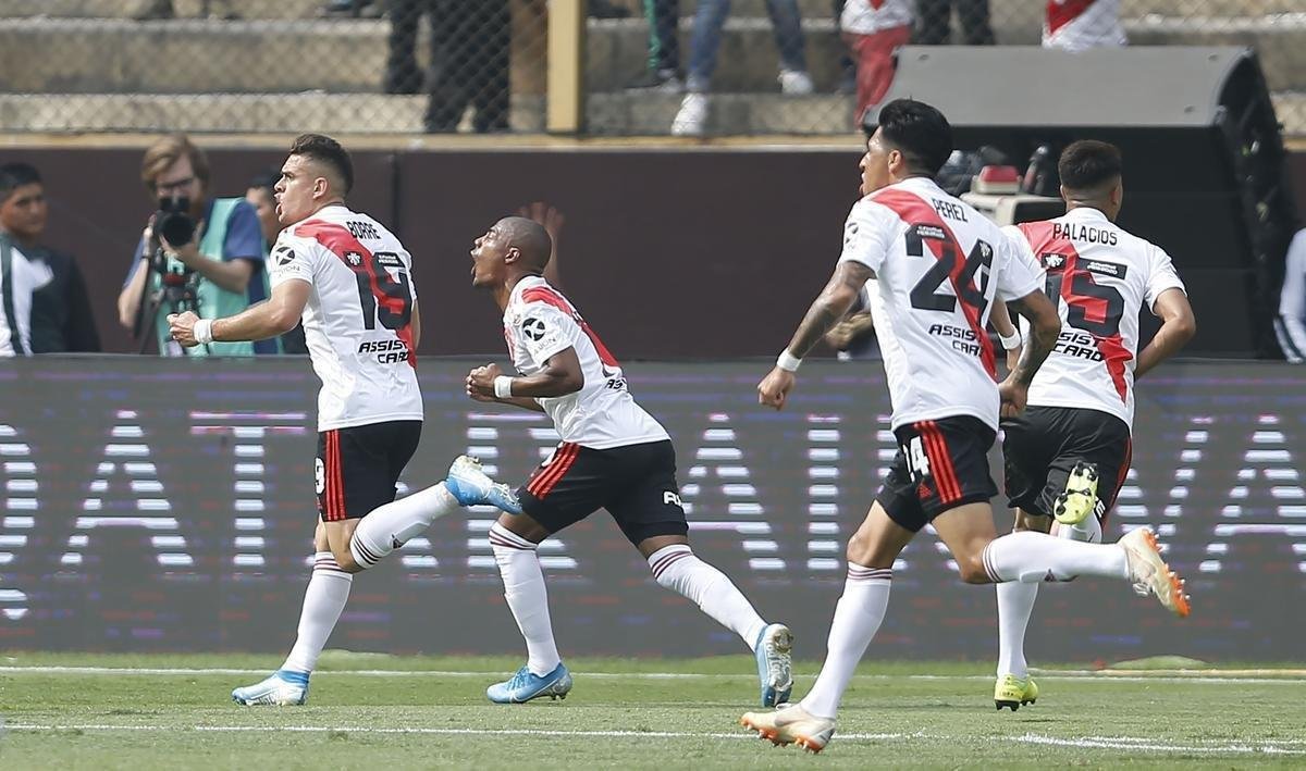 Fotos do jogo entre Flamengo e River Plate