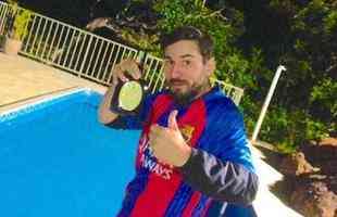Paulo Victor 'iniciou carreira' como ssia de Messi em 2016 e faz sucesso por onde passa