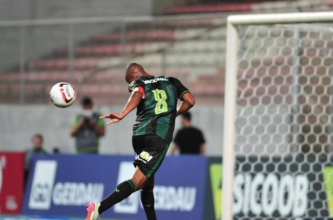 Amrica e Democrata-GV se enfrentaram no Independncia pela 2 rodada do Campeonato Mineiro