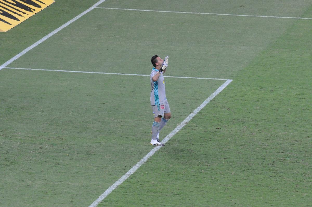 Fotos do duelo entre Cruzeiro e Sampaio Corra, no Mineiro, pela 14 rodada da Srie B do Campeonato Brasileiro