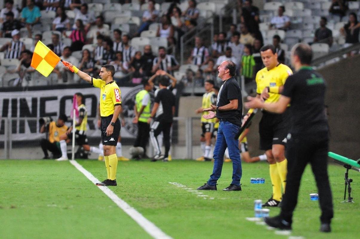 Fotos do jogo entre Atltico e Juventude, no Mineiro, em Belo Horizonte, pela 34 rodada do Campeonato Brasileiro