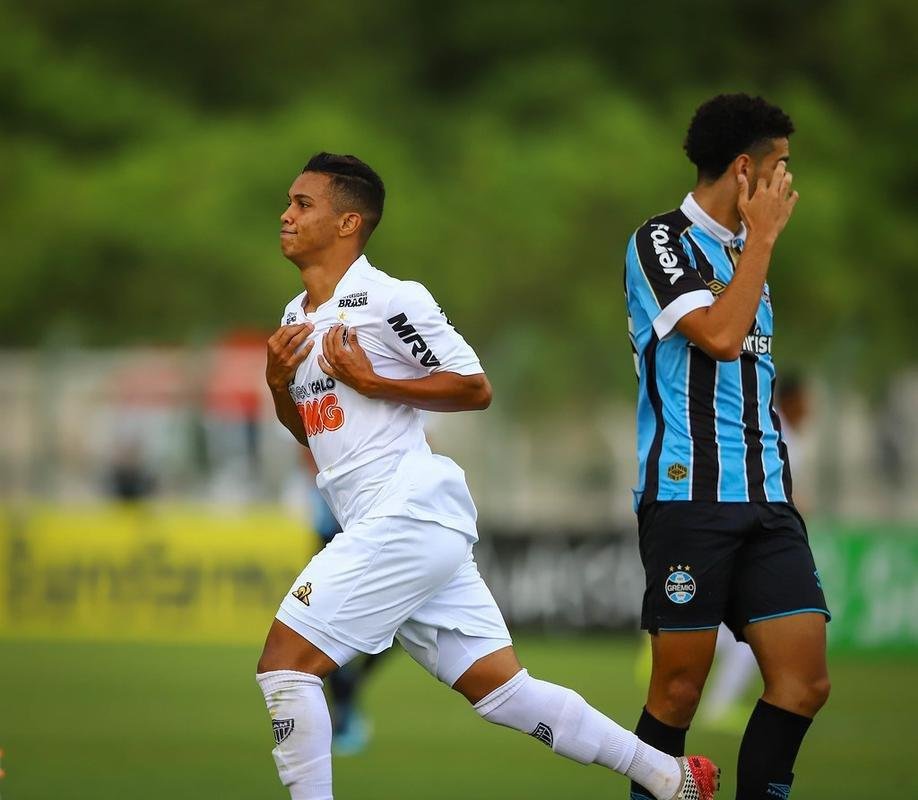 Echapor - O meia-atacante foi outro destaque do Atltico na Copa So Paulo deste ano. Foram seis partidas e trs gols. Ele est emprestado pelo Figueirense e o Galo tem opo de compra do atleta.