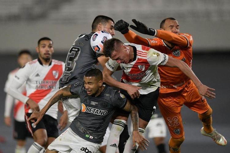 River Plate x Atltico: fotos do duelo de ida das quartas de final da Copa Libertadores, no Monumental de Nez, em Buenos Aires