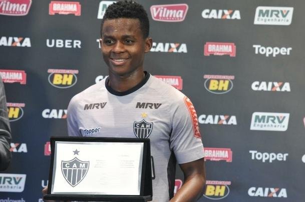 O elenco do Atltico treinou nesta quinta-feira de olho no jogo contra o Corinthians, neste domingo