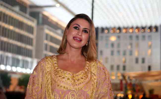Dana Al Fardan, conhecida por ser a primeira mulher catari a cantar em ingls, ser uma das atraes da cerimnia de abertura