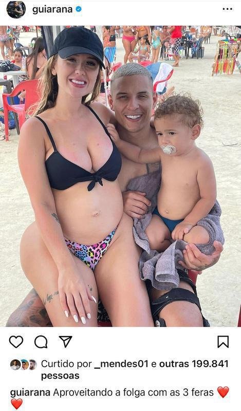 Em tratamento, Arana aproveitou dias de folga concedidos pelo Atltico para viajar com a famlia.