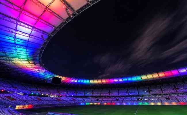 Estdio Mineiro exibe as cores do arco-ris, em homenagem ao dia Internacional da Luta Contra a LGBTfobia, em 2018