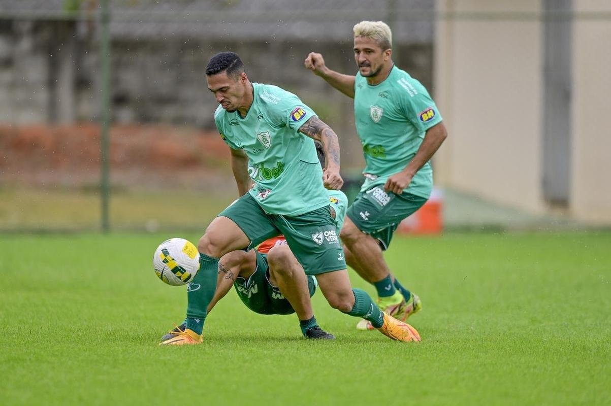 Elenco do Amrica se reapresentou no CT Lanna Drumond nesta quinta-feira, aps trs dias de folga